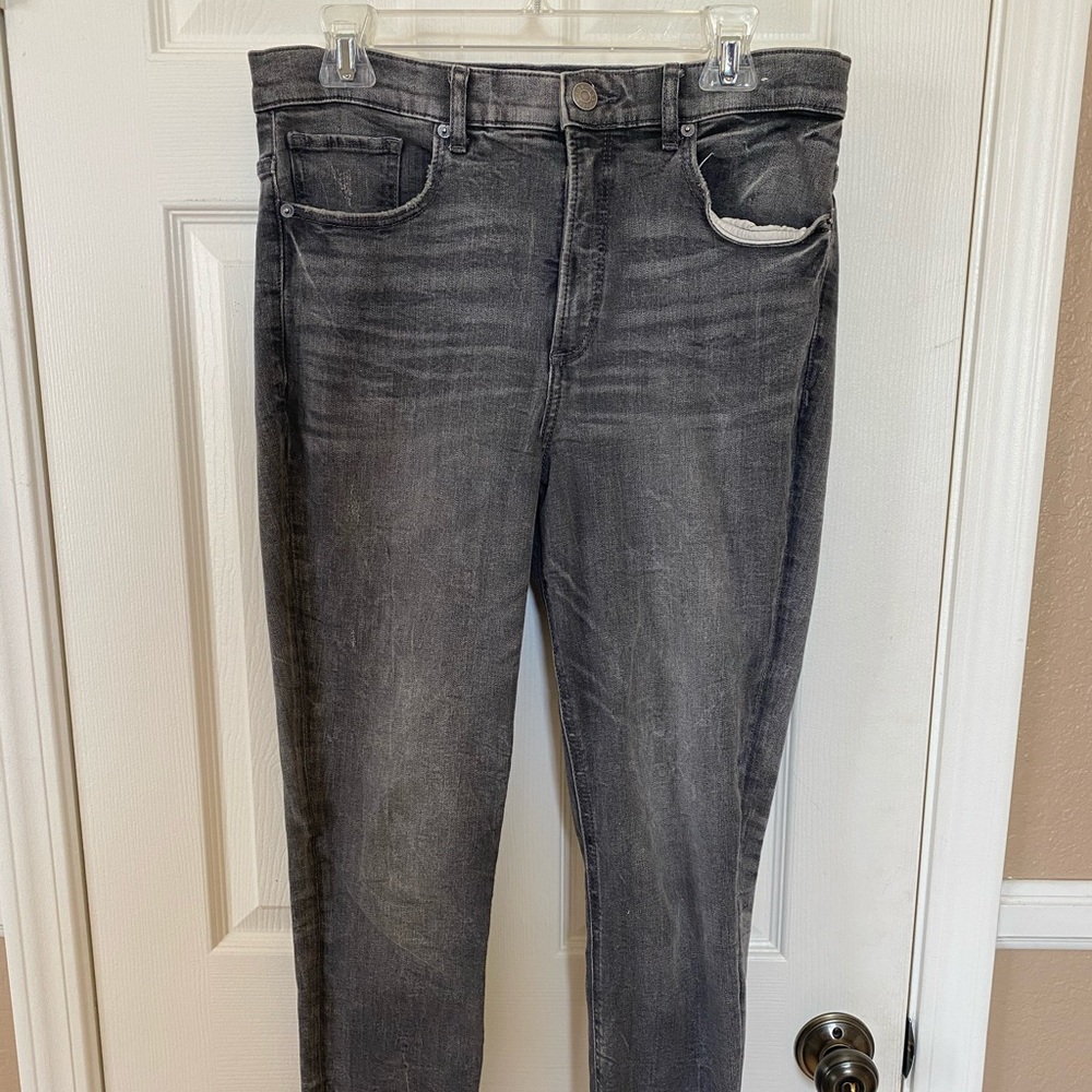 Grey stretchy jeans
